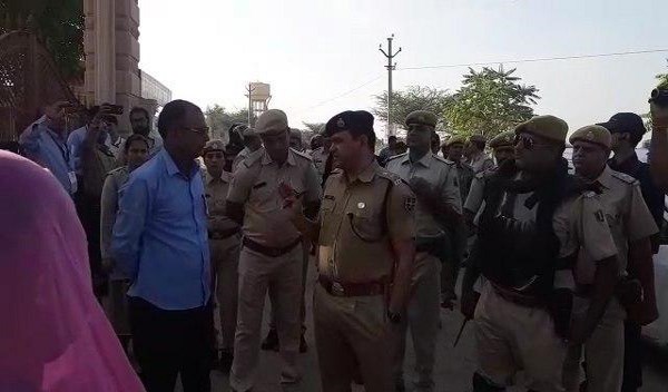 केन्द्रीय सुरक्षा बलों की 8-8 कंपनियां तैनात