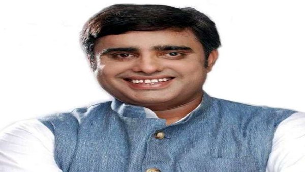 बादशाहपुर विधानसभा सीट से निर्दलीय लड़े राकेश दौलताबाद