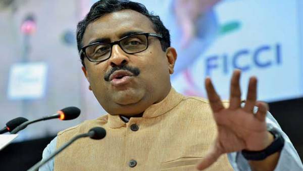 केवल 200 से 250 लोग ही प्रिवेंटिव डिटेंशन में - राम माधव केवल 200 से 250 लोग ही प्रिवेंटिव डिटेंशन में - राम माधव