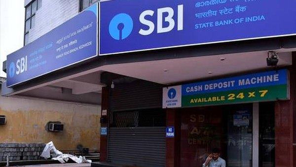 कम बैलेंस होने पर लगेगा इतना शुल्क