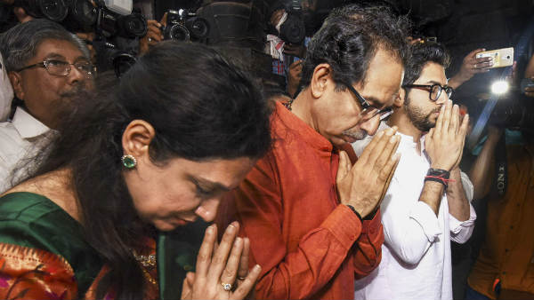 इस समय परिवार की परंपरा तोड़ने की वजह ?