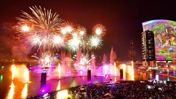 कार्यक्रम की शुरूआत भारत के राष्ट्रगान से