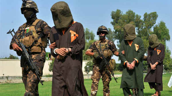 डील के तहत हुई रिहाई 