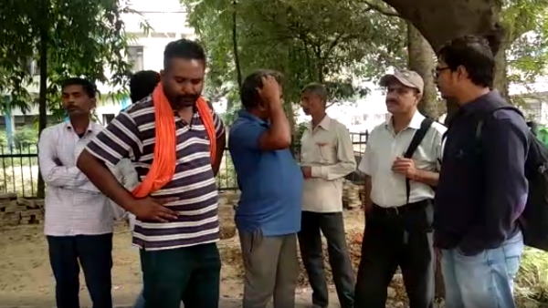 youth dead body found in khajoori khas area of delhi