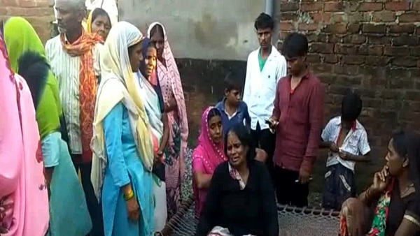 लड़की ने मिलने से किया मना