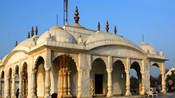 100 किलो से ज्यादे वजन का होता है लड्डू