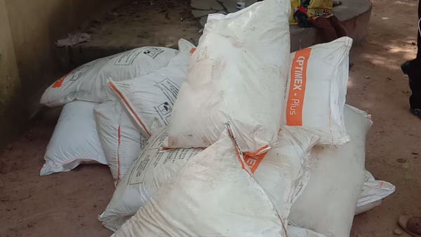 banda police caught 650 kg amonnium nitrate during vehicle checking
