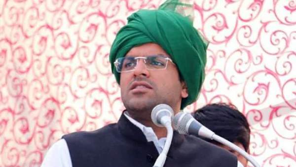 जेजेपी के कोर कमेटी की बैठक आज जेजेपी के कोर कमेटी की बैठक आज