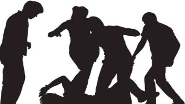 जांघ का मांस नोचा