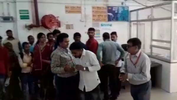 सीएमएस ने भाई के साथ मिलकर की पिटाई