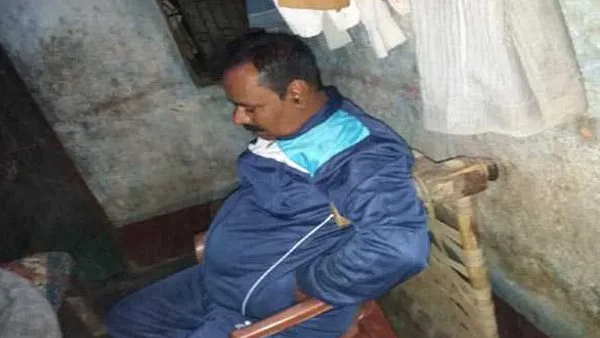 गांव के लोगों ने पकड़ा