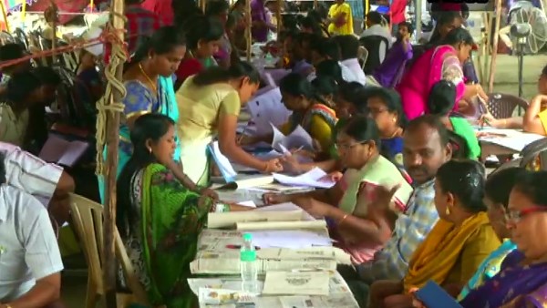 जांच प्रक्रिया शुरू हुई तो मिले डिग्रीधारी