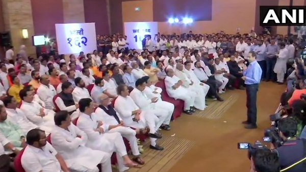 शिवसेना-NCP-कांग्रेस का शक्ति प्रदर्शन