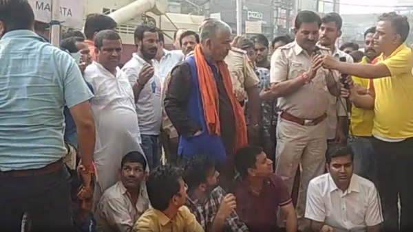 woman dead in arya multispeciality hospital during delivery woman dead in arya multispeciality hospital during delivery