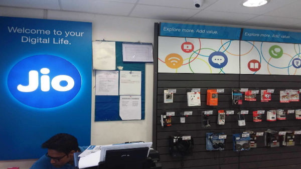 प्रतिदिन 3 जीबी डेटा, फ्री कॉलिंग प्रतिदिन 3 जीबी डेटा, फ्री कॉलिंग