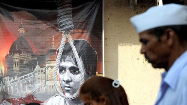 पाक से सिर्फ 10 आतंकी ही नहीं आए थे