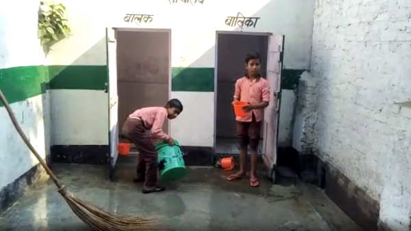 मामले में दोषी पाए जाने पर प्रधानध्यापक निलंबित