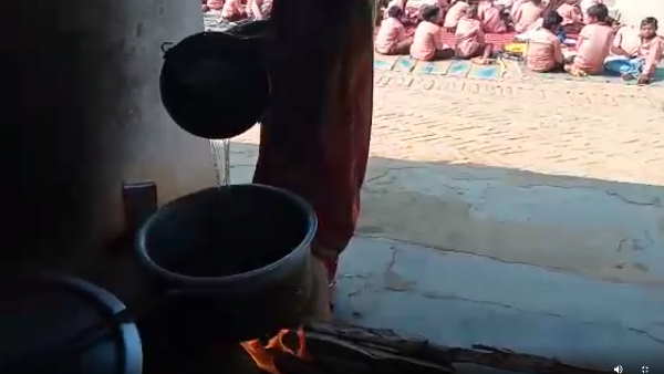 दोबारा बच्चों को पिलाया गया दूध