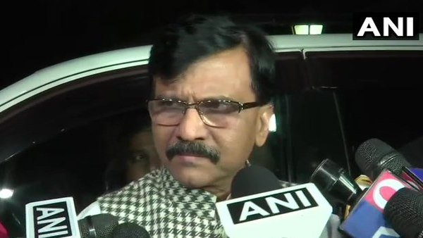 शिवसेना और कांग्रेस-एनसीपी सरकार बनाने की कोशिश में जुटीं