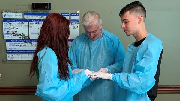 आलिया-माइकल ने की अस्पताल में शादी