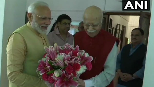 पद्म विभूषण से सम्मानित हैं आडवाणी 