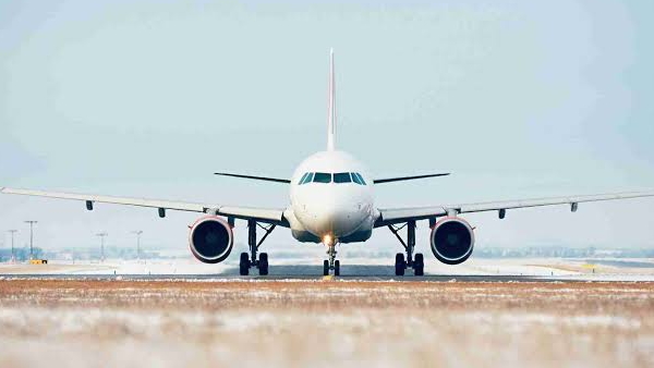 स्पाइसजेट की फ्लाइट में सवार था यात्री स्पाइसजेट की फ्लाइट में सवार था यात्री