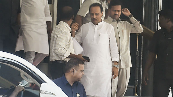 105 करोड़ की संपत्ति 