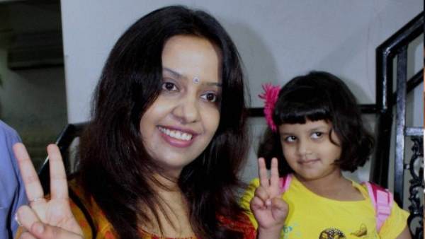 मूल रूप से नागपुर की रहने वाली हैं अमृता