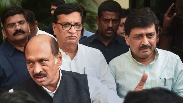 शपथ से पहले कांग्रेस के इस नेता का नाम मंत्री पद की लिस्ट से हटा शपथ से पहले कांग्रेस के इस नेता का नाम मंत्री पद की लिस्ट से हटा