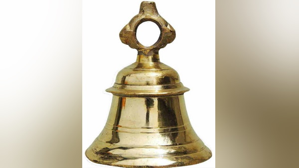 मुस्लिम कारीगर भी लगे हैं काम पर मुस्लिम कारीगर भी लगे हैं काम पर