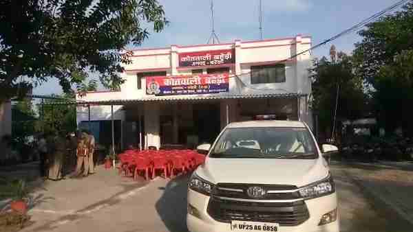 सोशल मीडिया पर वायरल किया वीडियो