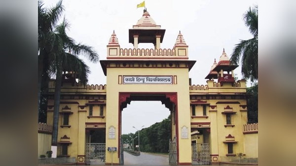 12 लोग शामिल हुए थे चयन समिति में