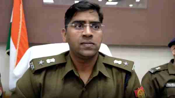 SP suspended seven policemen in Bijnor SP suspended seven policemen in Bijnor