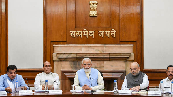 जल्दीबाजी में नहीं, पूरी तैयारी के साथ राष्ट्रपति शासन?