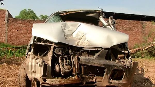 कार हादसे में गई दूल्हे की जान