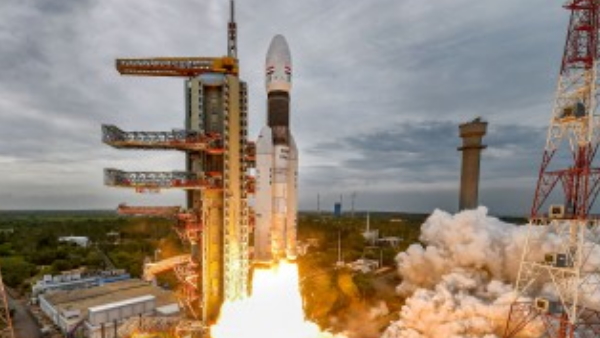 चंद्रयान-2 ने भेजी 3डी तस्वीरें