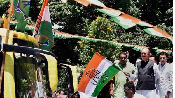 कांग्रेस सबसे बड़ी पार्टी