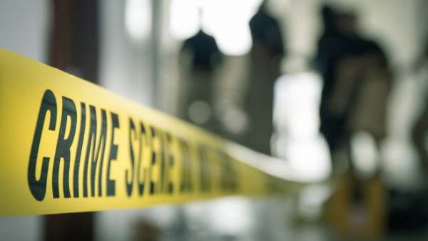 गाड़ी छोड़कर भागा हमलावर 