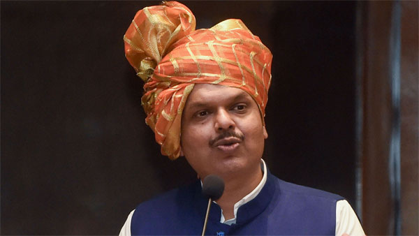 1999 में पहली बार नागपुर से विधायक चुने गए थे फडणवीस