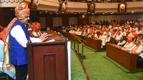 महाराष्ट्र के नए विधायकों को अभी नहीं मिलेगी सैलरी