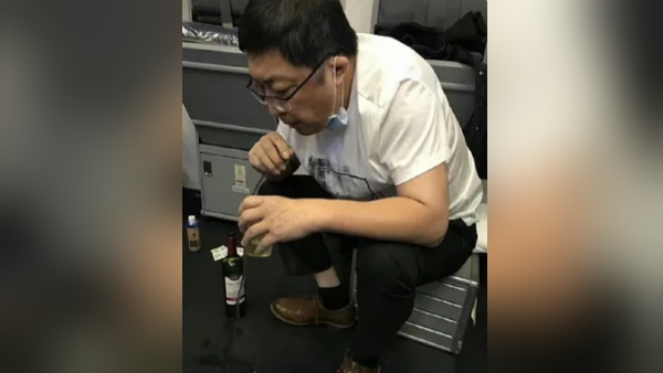 पेशाब न कर पाने से बिगड़ी बुजुर्ग की हालत