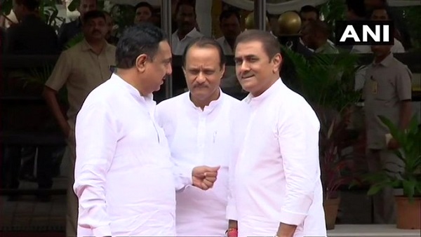 दोपहर बाद आज विधानसभा में होगा फ्लोर टेस्ट दोपहर बाद आज विधानसभा में होगा फ्लोर टेस्ट