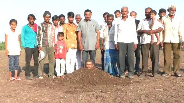 Watch video: A Gujarati farmer hidden his body inside land for crop insurance