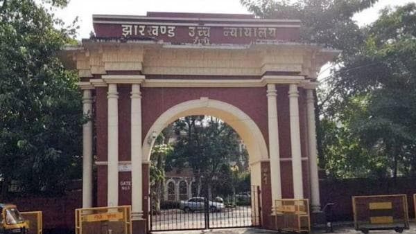 कानूनी लड़ाई लड़ने का फैसला