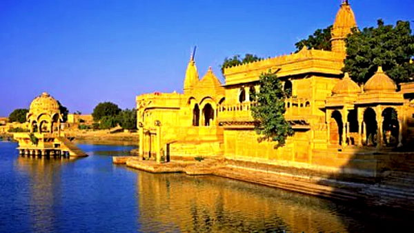 शत्रु को नजर नहीं आता था इस किले का द्वार