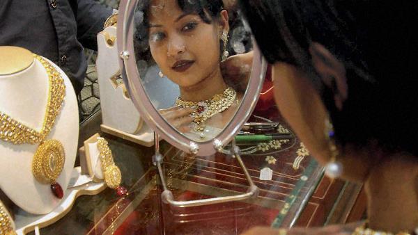 15 जनवरी 2021 से सोने के गहने पर हाल मार्किंग अनिवार्य