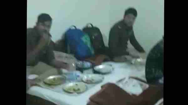 देवरिया कोर्ट में थी पेशी