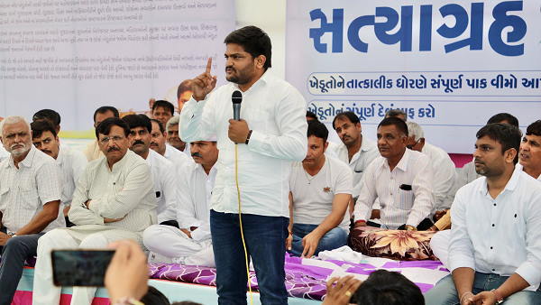 'अब किसान गांधीनगर को कूच करेंगे'