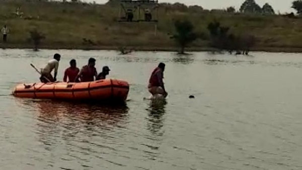 परिजनों से मंगवाया पेट्रोल