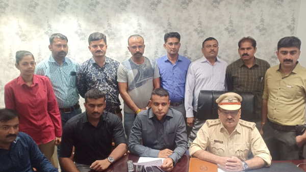 rajkot police disclose case of murder of husband